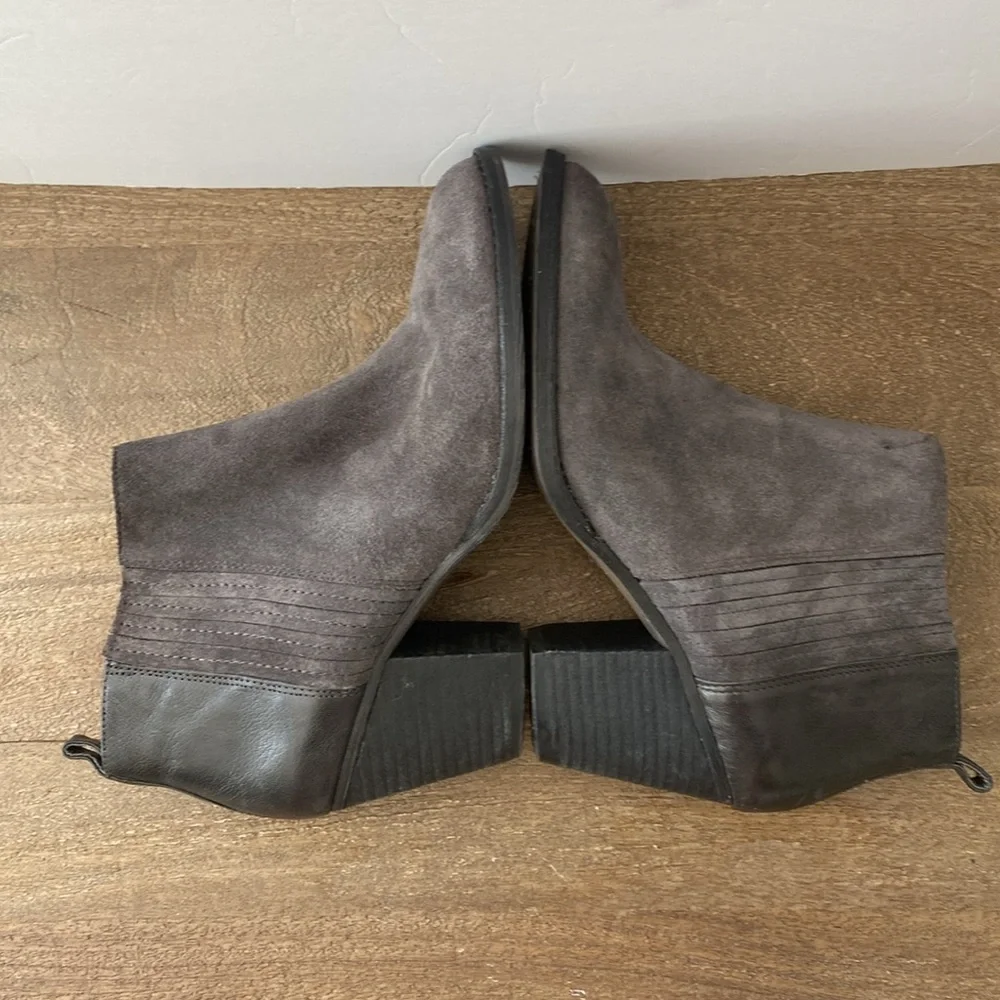 Nine‎ West Fiffi Suede Ankle Boots